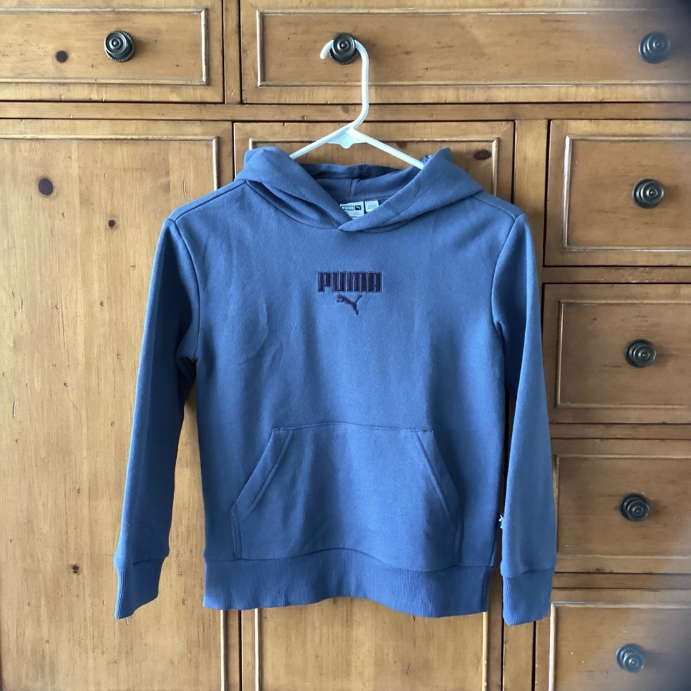 Puma Sweatshirt Hoodie Boys size S (7/8)